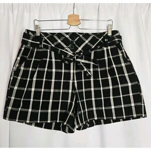 Willi Smith Womens 14 Black White Plaid Pleat Front Shorts Self Tie Belt